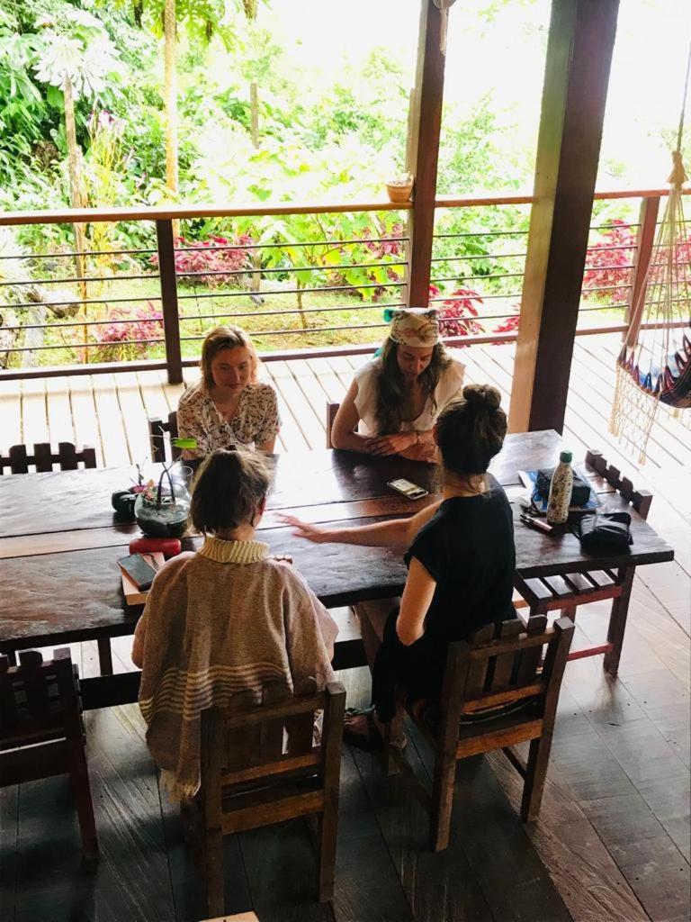 Hostal Doble Vista Capurganá エクステリア 写真