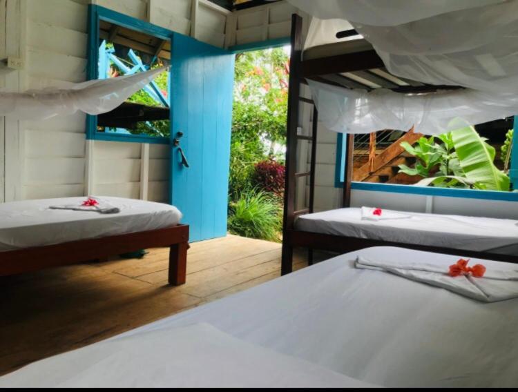Hostal Doble Vista Capurganá エクステリア 写真